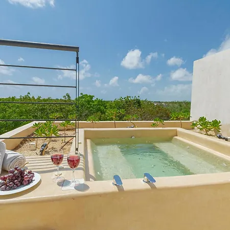 2Br Penthouse With Private Jacuzzi At Aldea Zama Apartment